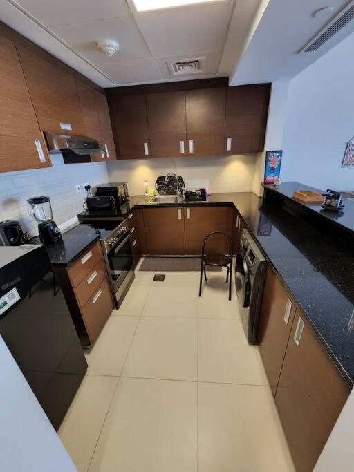 Apartmán Cozy 1Br In Iconic Tower Abú Dhabí Exteriér fotografie